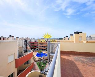 Terrassa de Àtic de lloguer en Almoradí amb Terrassa, Piscina i Moblat
