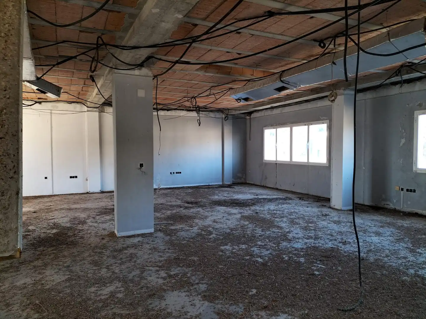 Industrial buildings for sale in Chiclana de la Frontera