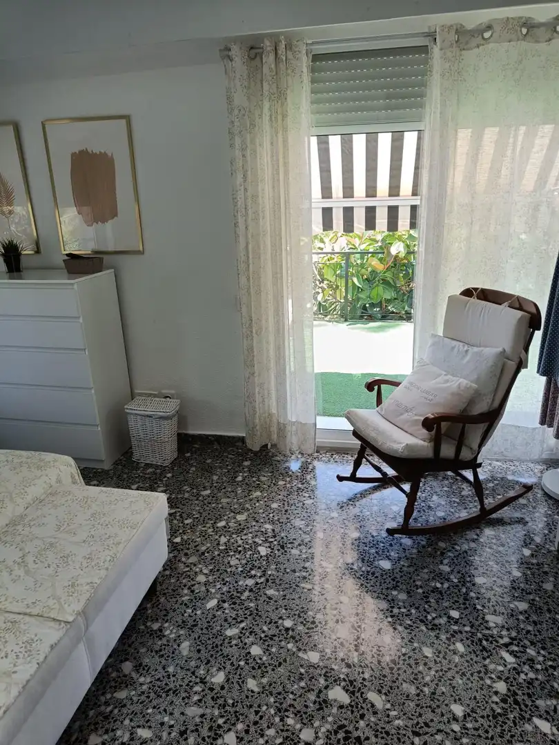 Habitación de Casa o chalet en venta en Torrent con Aire acondicionado, Jardín privado y Terraza