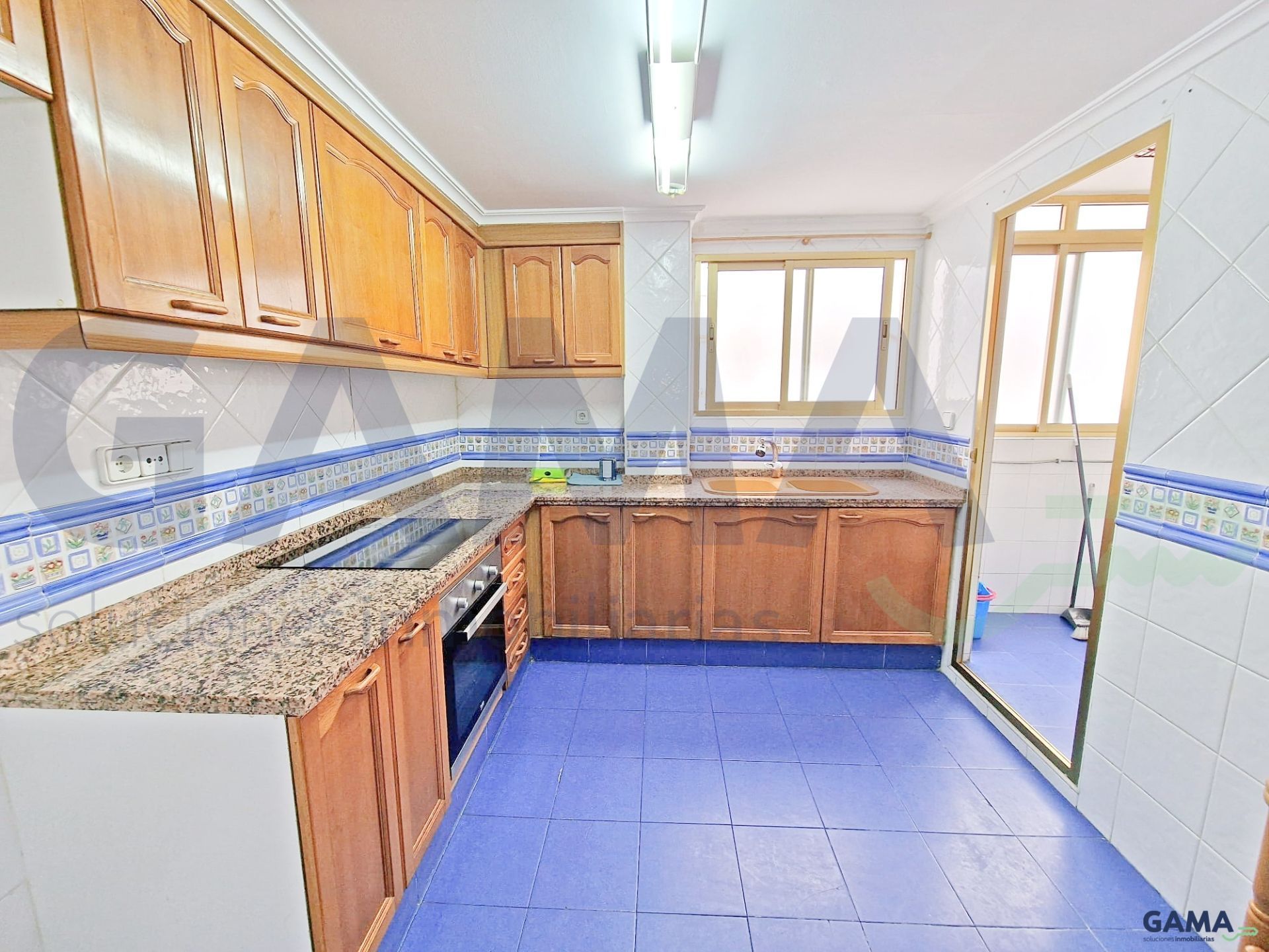 Kitchen of Flat to rent in Alzira  with Air Conditioner