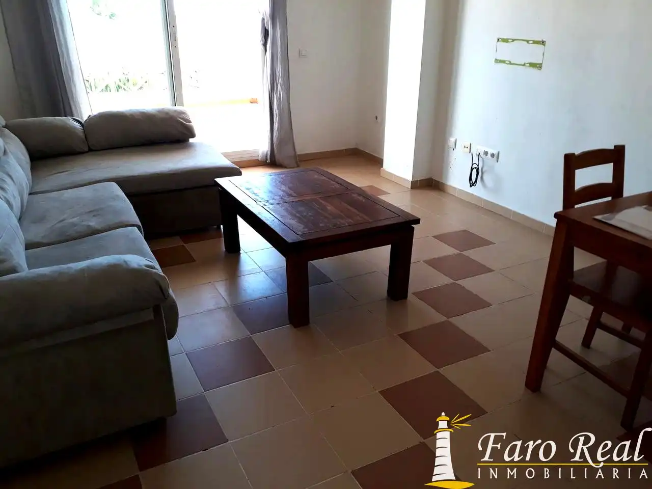 Sala d'estar de Planta baixa en venda en Sanlúcar de Barrameda amb Aire condicionat, Terrassa i Piscina comunitària