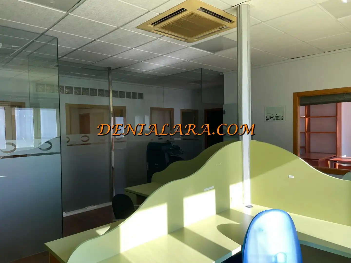 Oficina de alquiler en Beniarbeig con Amueblado