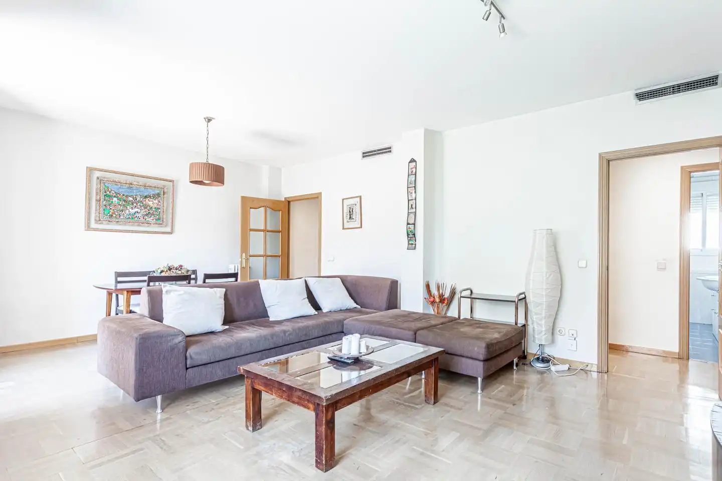 Sala de estar de Piso en venta en Madrid con Calefacción, Parquet y Terraza