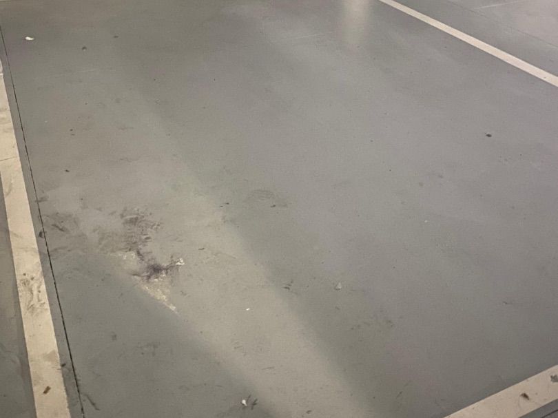 Vista exterior de Garatge en venda en Marbella amb Alarma