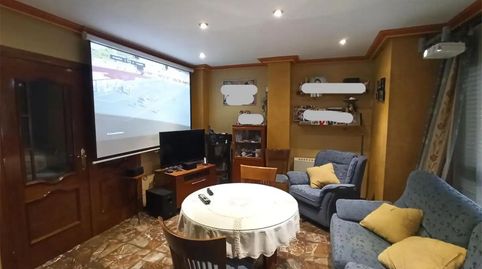 Foto 3 de Piso en venta en Calle de la Villa, Torredelcampo, Jaén
