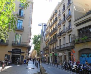 Vista exterior de Edifici en venda en  Barcelona Capital