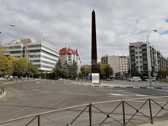 Garaje en Alquiler en P.º de Juan Antonio Vallejo-Nájera Botas en Acacias