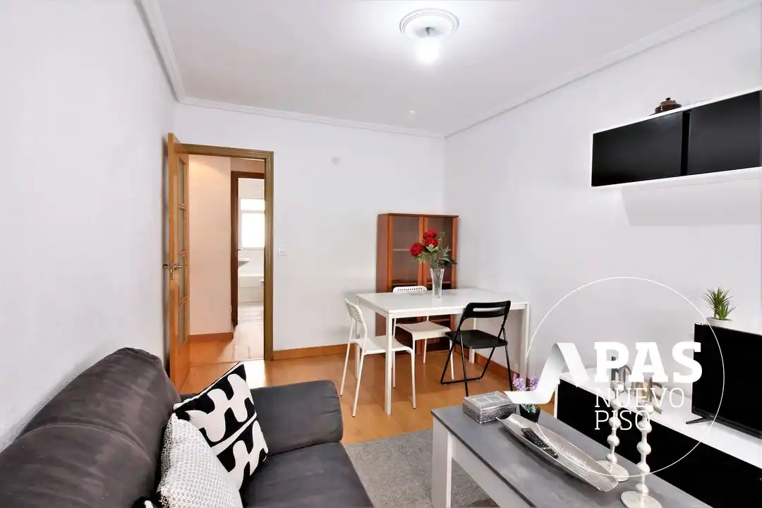 Sala de estar de Piso en venta en Santander con Calefacción
