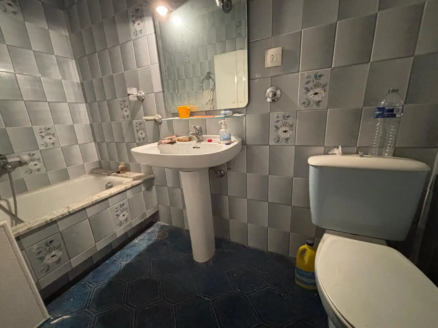 Bathroom of Flat for sale in Onil, Alicante