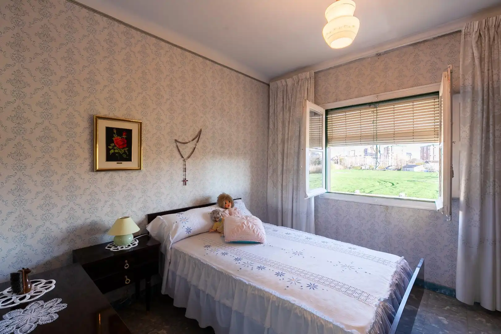 Habitación de Finca rústica en venta en Huesca con Calefacción, Jardín privado y Terraza