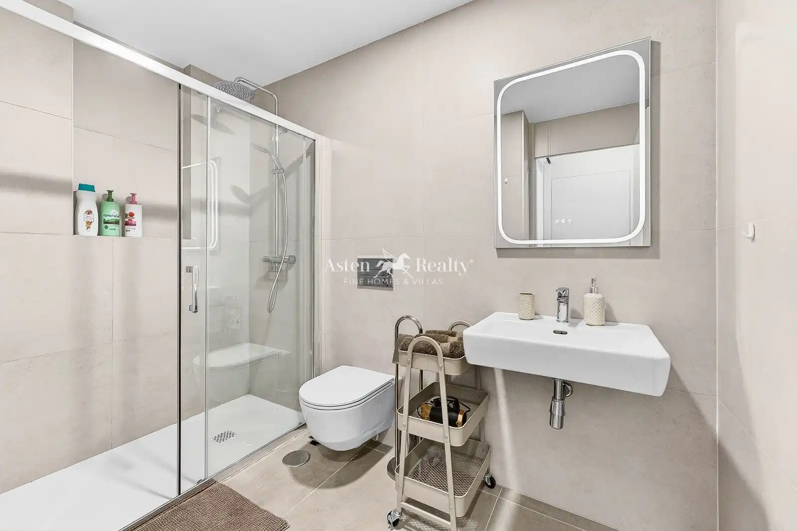 Bany de Apartament en venda en Adeje amb Aire condicionat, Terrassa i Traster