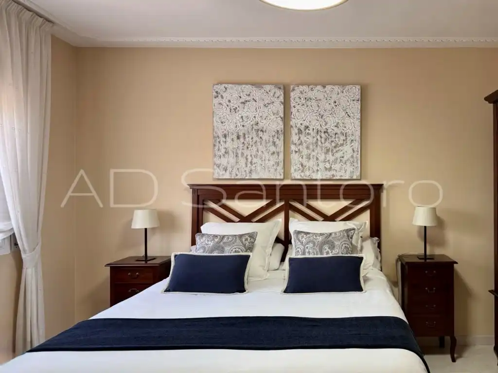 Habitación de Casa adosada en venta en Vilanova i la Geltrú