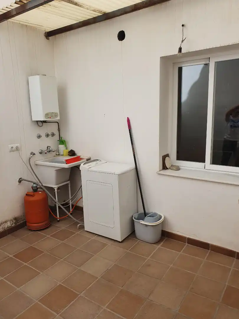 Casa o xalet en venda en Baza amb Calefacció, Moblat i Rentadora