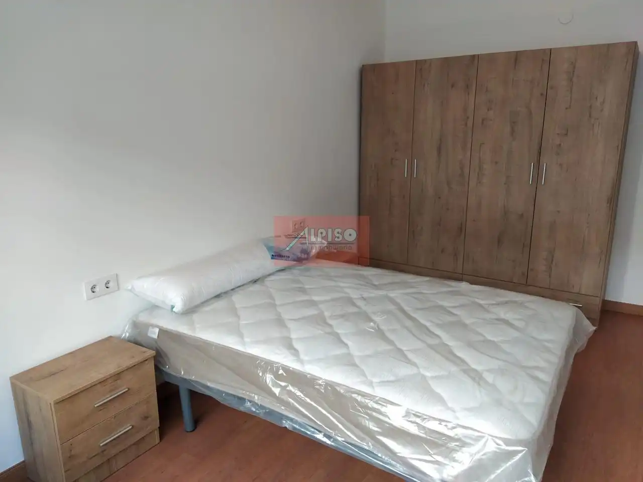 Habitación de Piso de alquiler en Ourense Capital  con Calefacción, Amueblado y Balcón