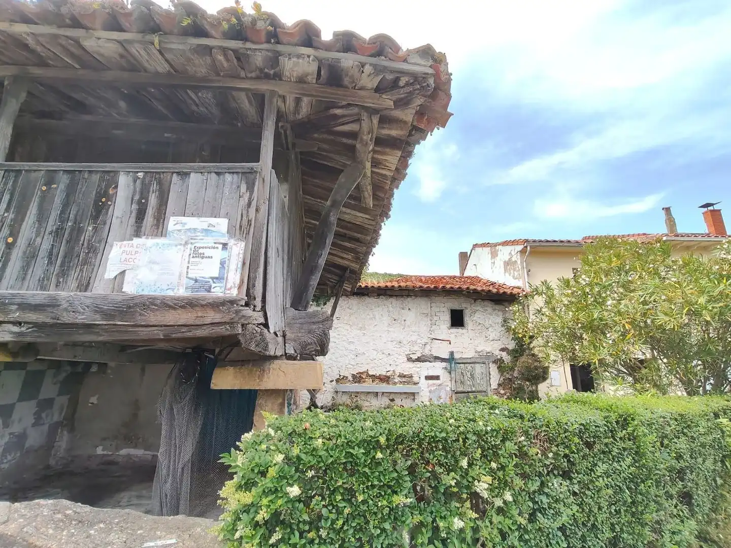 Vista exterior de Casa o chalet en venta en Castrillón con Trastero y Piscina