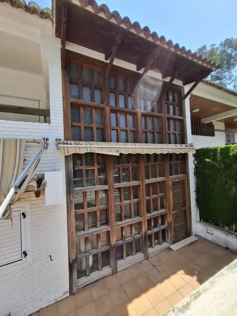 Exterior view of Houses for sale in Paterna  with Heating, Private garden and Terrace