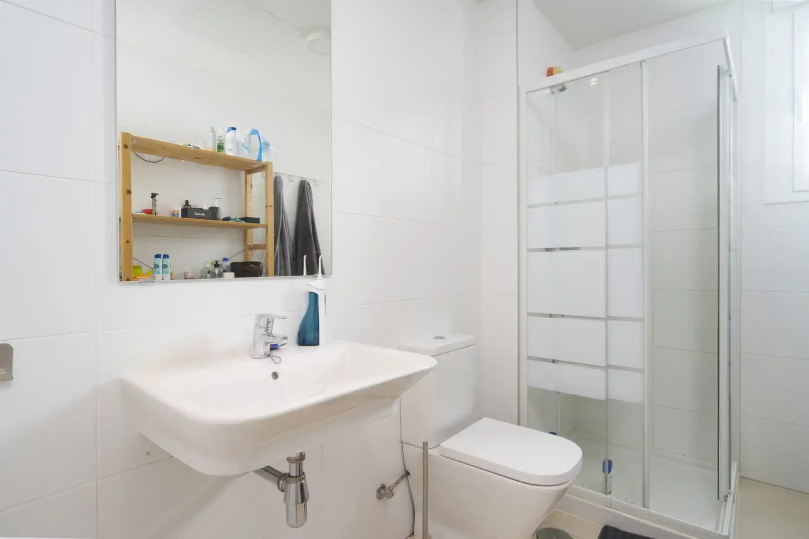 Badezimmer von Wohnungen zum Verkauf in Marbella mit Klimaanlage, Terrasse und Abstellraum
