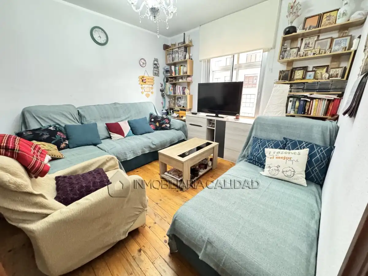 Sala de estar de Piso en venta en Burgos Capital con Calefacción