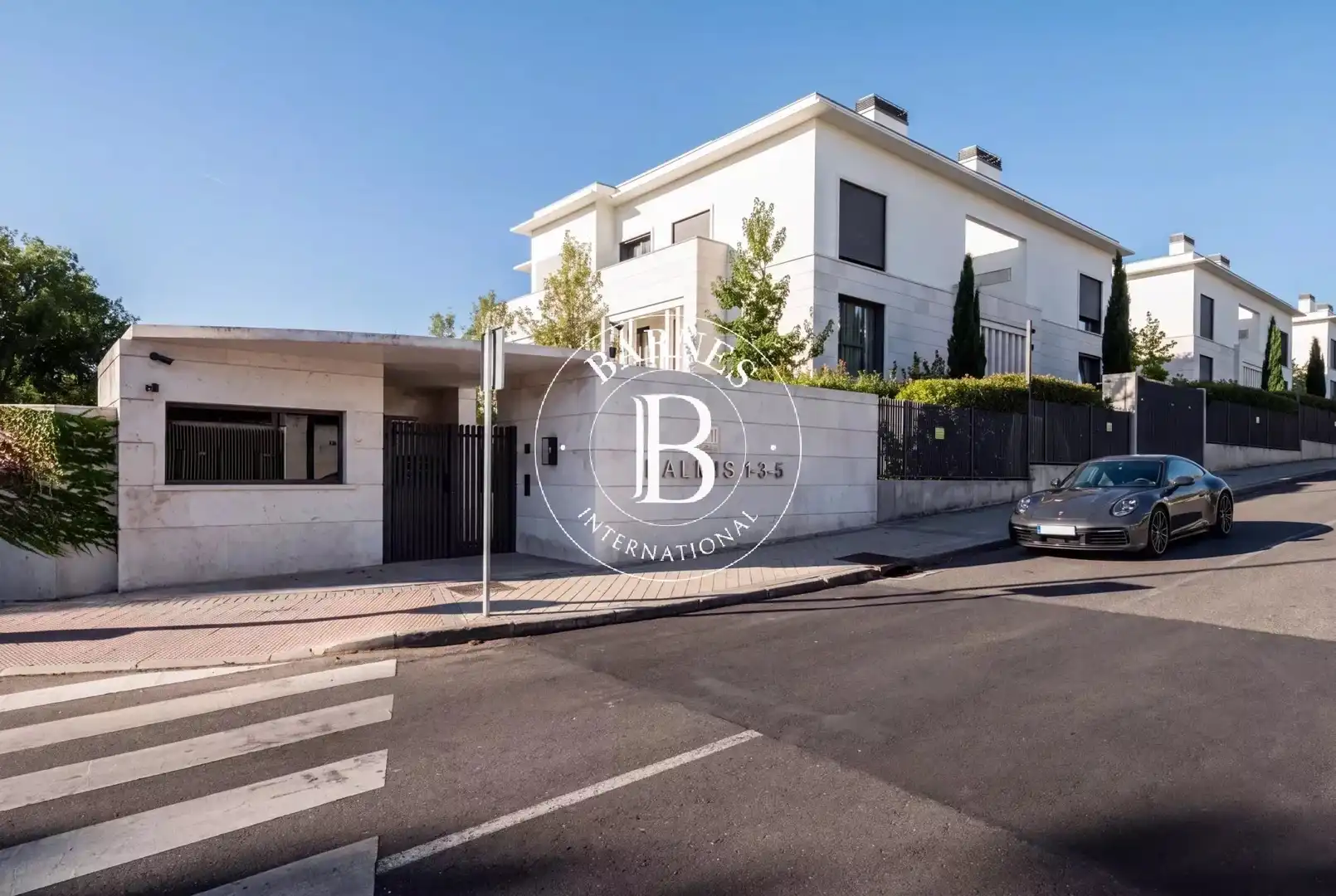 Exterior view of Flat for rent in Madrid  with Air Conditioner, Terrace and Furnished