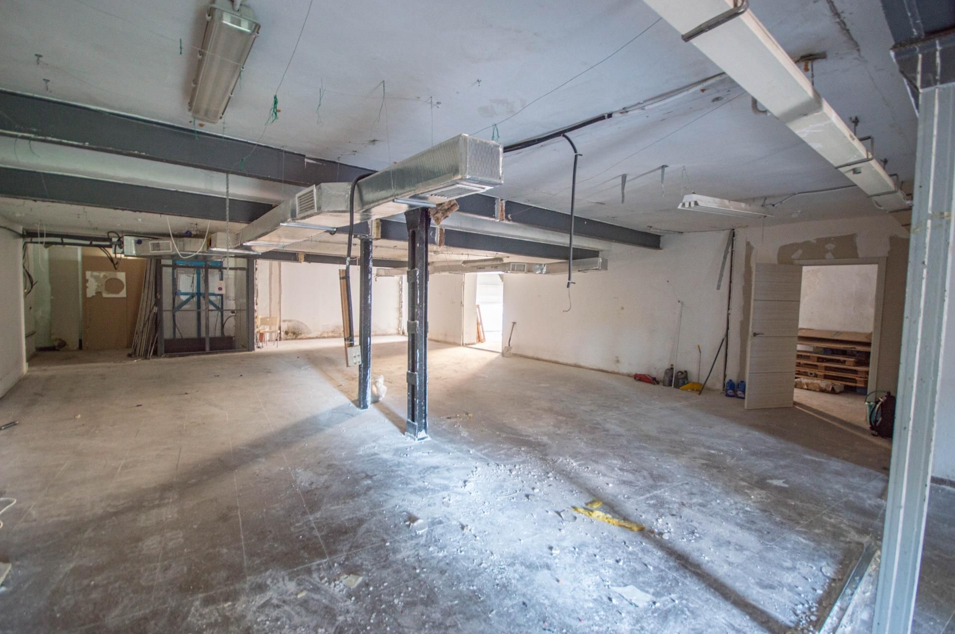 Industrial buildings for sale in Elda