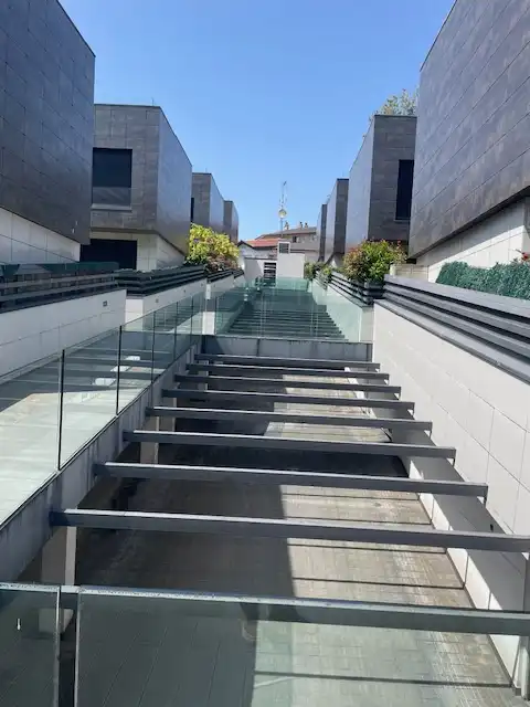 Terrassa de Casa adosada en venda en Santander amb Calefacció, Jardí privat i Parquet