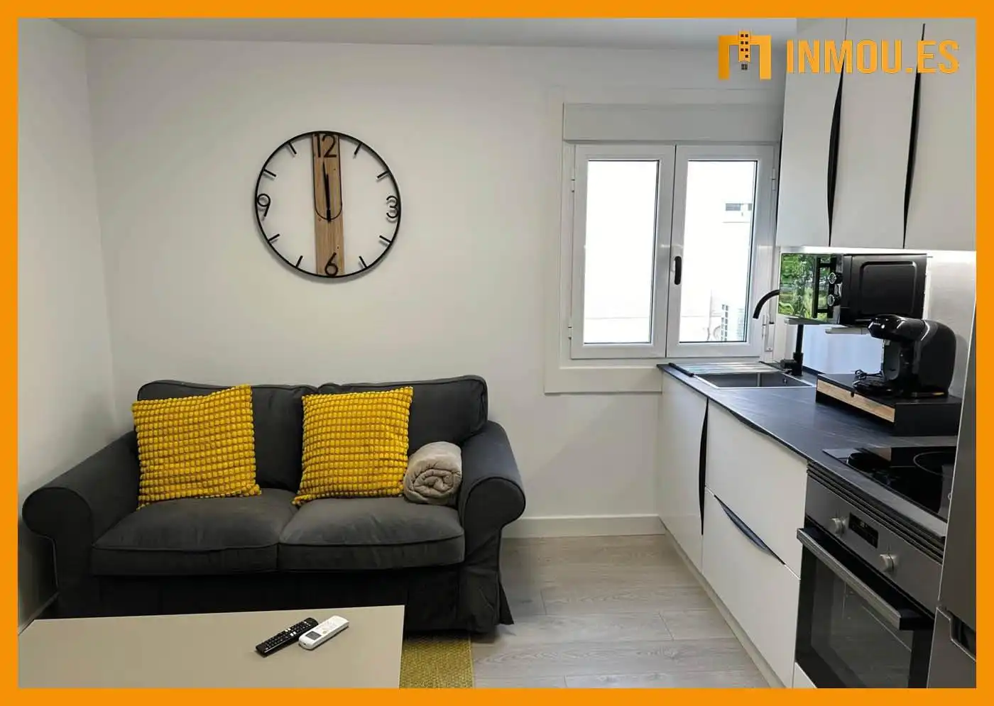 Sala d'estar de Apartament de lloguer en Ourense Capital  amb Aire condicionat, Calefacció i Moblat