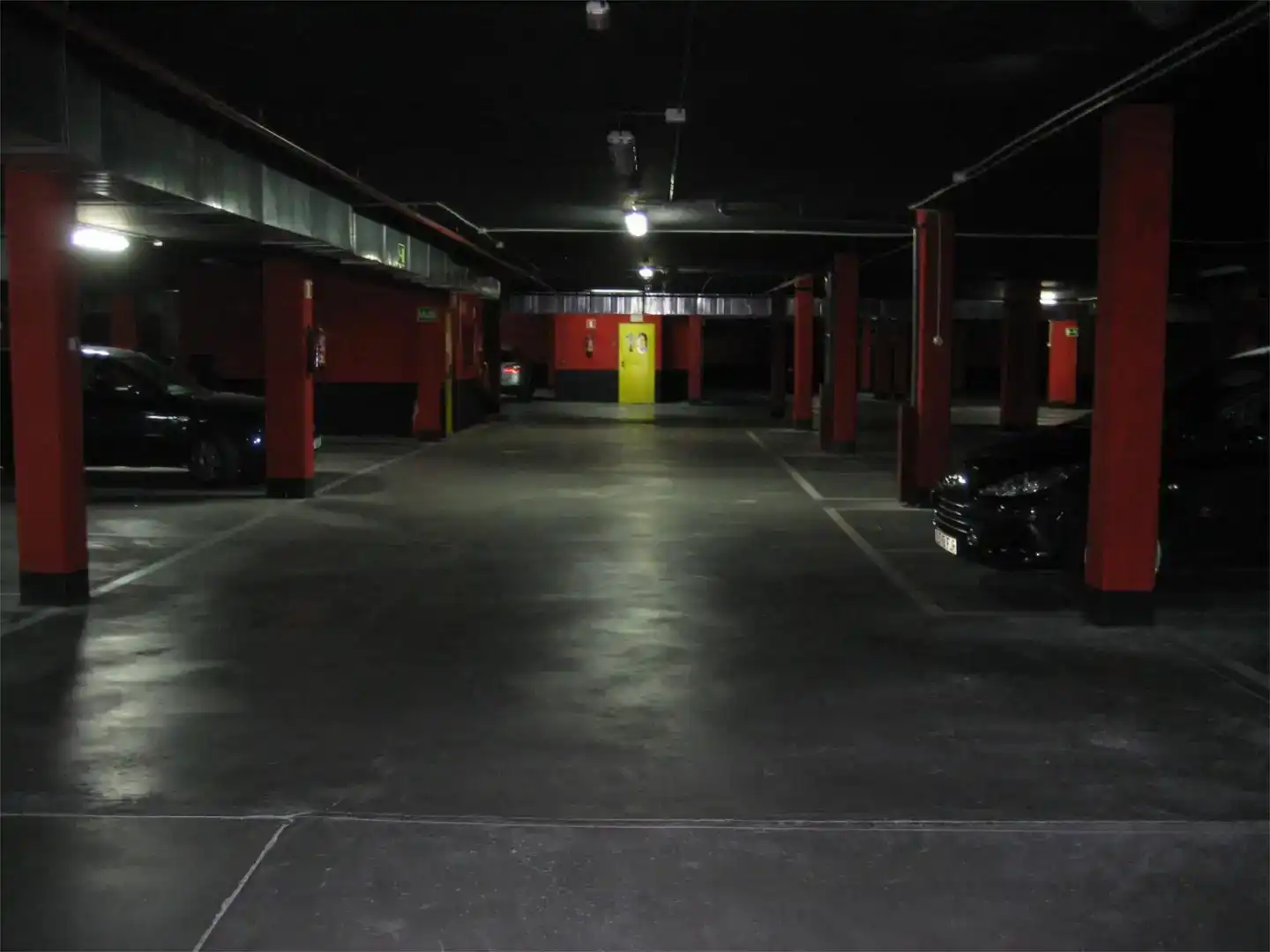 Parking of Garage for rent in Pinto
