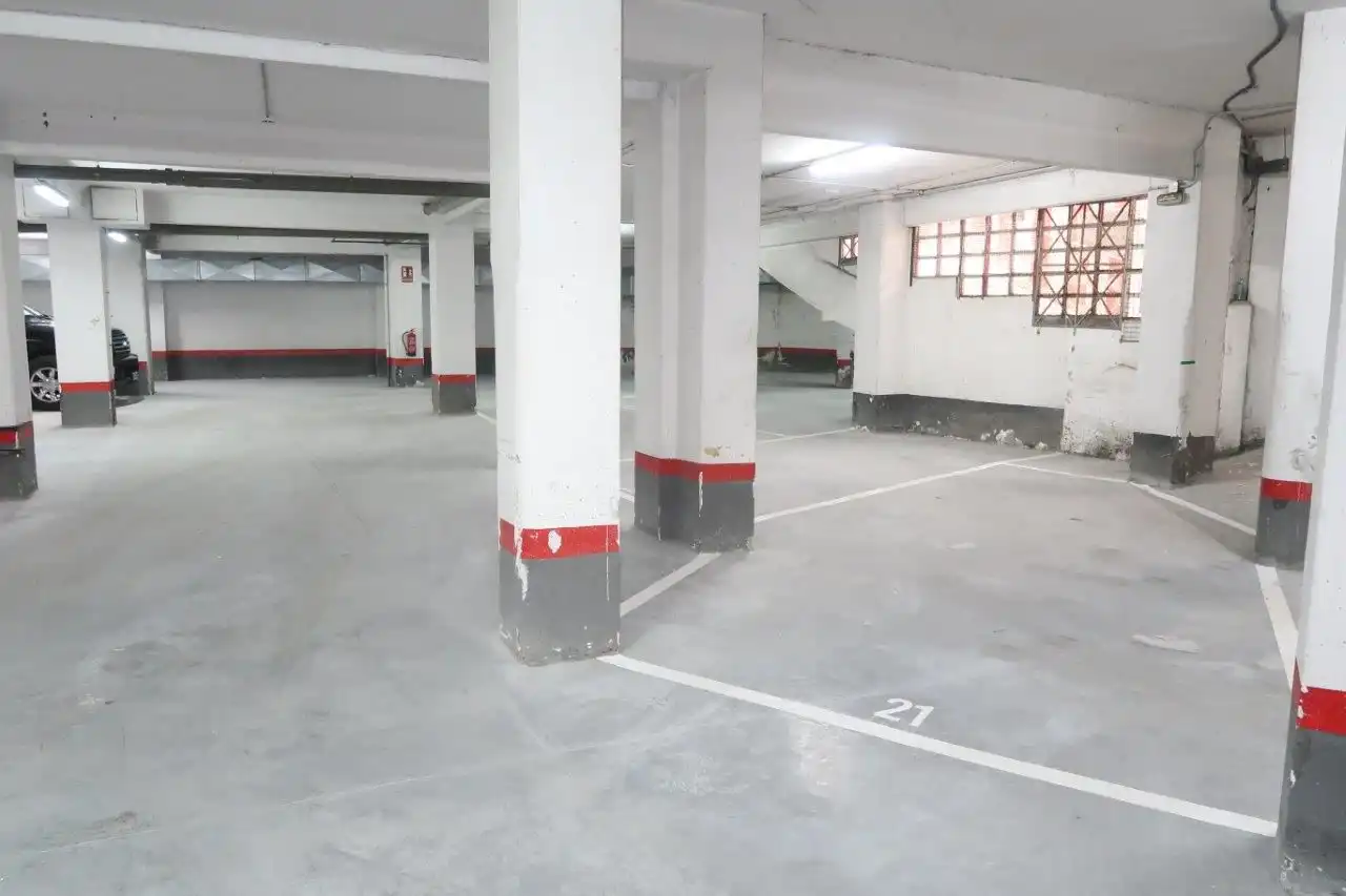 Aparcament de Garatge en venda en A Coruña Capital 