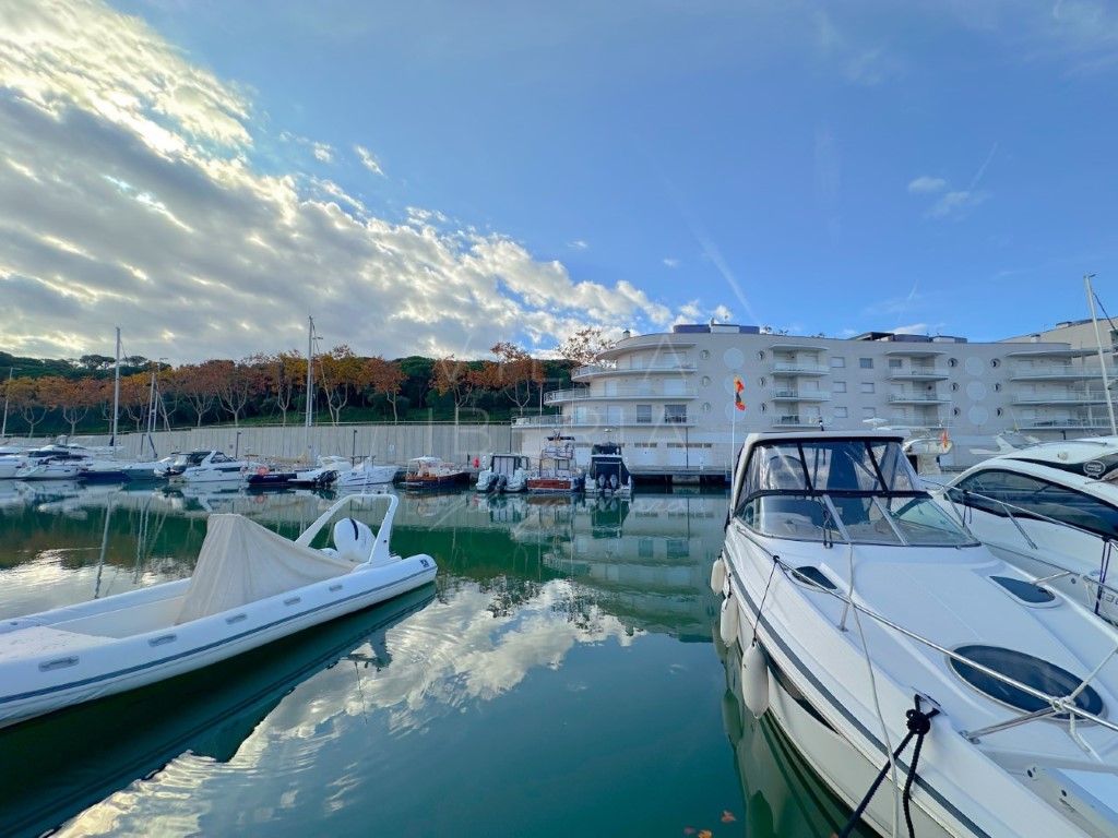 Aparcament de Apartament en venda en Castell-Platja d'Aro amb Aire condicionat, Terrassa i Balcó