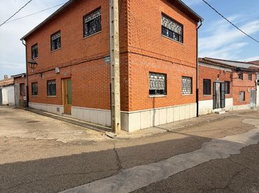 Casa rústica en venda a Calle Alturas