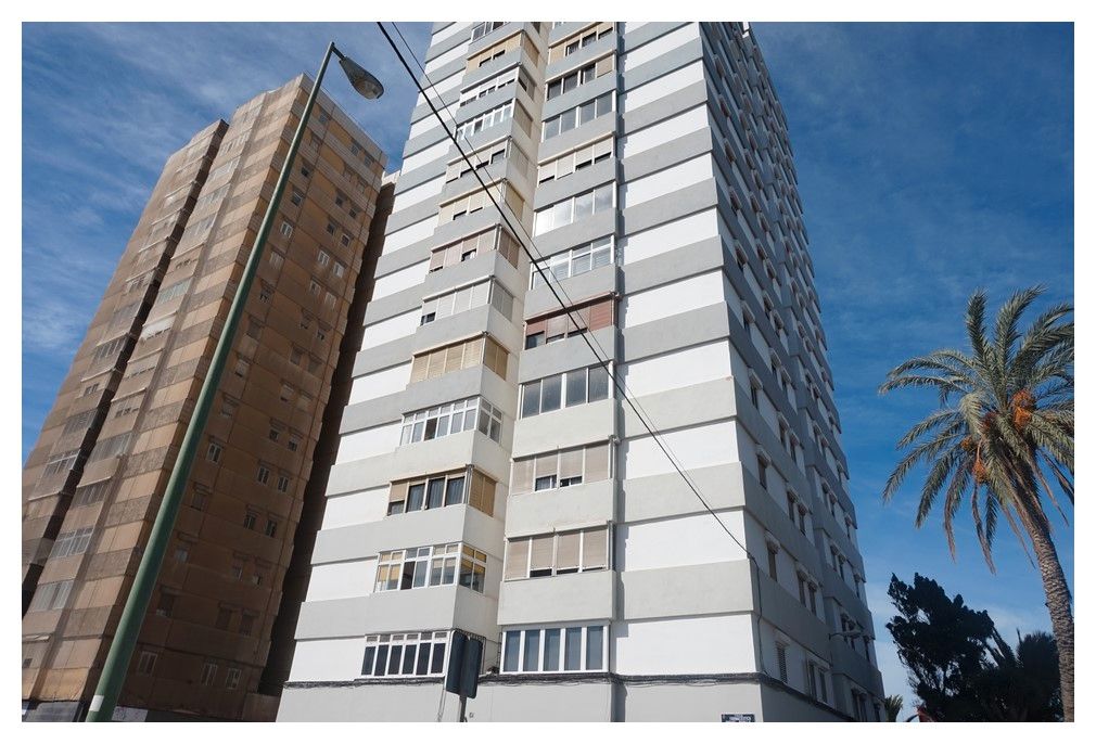 Exterior view of Flat for sale in Las Palmas de Gran Canaria  with Balcony