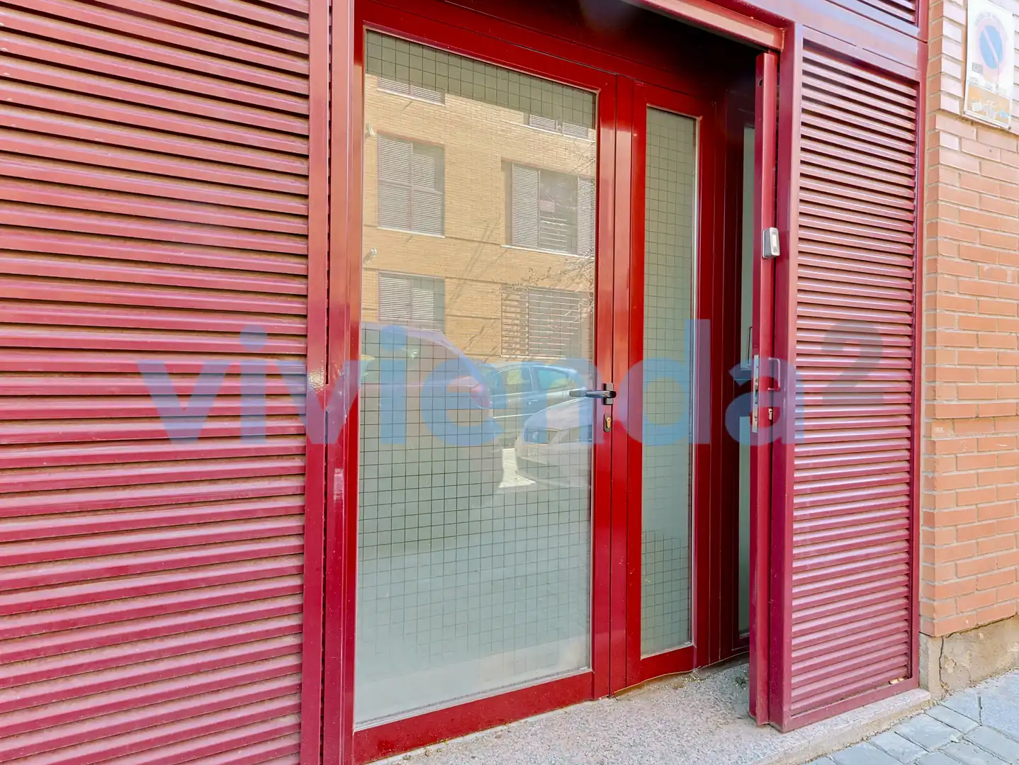 Vista exterior de Piso en venta en Madrid con Calefacción y Balcón