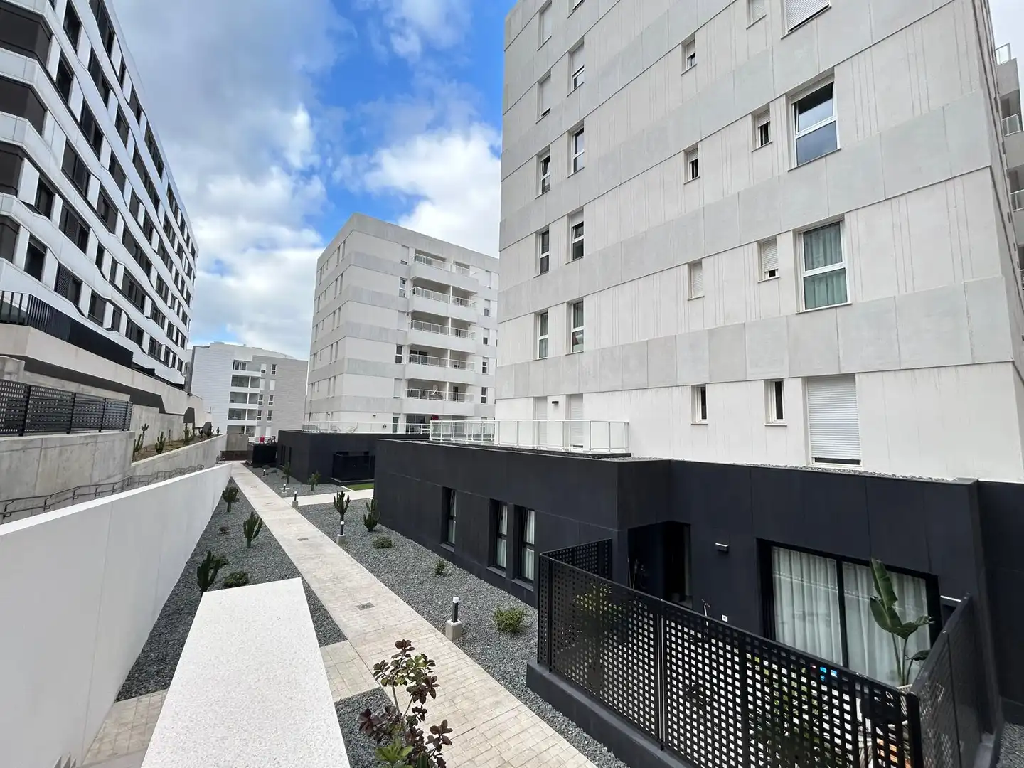 Exterior view of Flat for rent in Las Palmas de Gran Canaria  with Private garden, Parquet flooring and Terrace