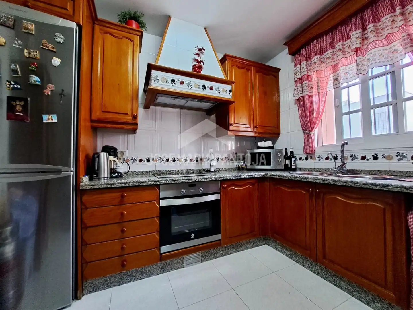 Kitchen of Houses for sale in Jerez de la Frontera  with Air Conditioner, Heating and Private garden