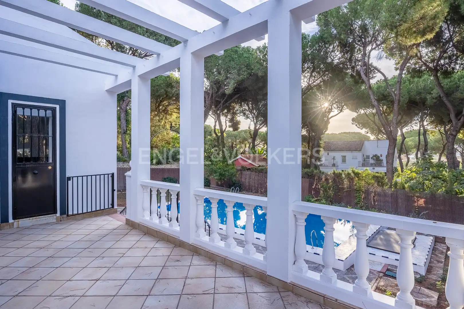 Terrassa de Casa o xalet en venda en Alcalá de Guadaira amb Calefacció, Jardí privat i Terrassa