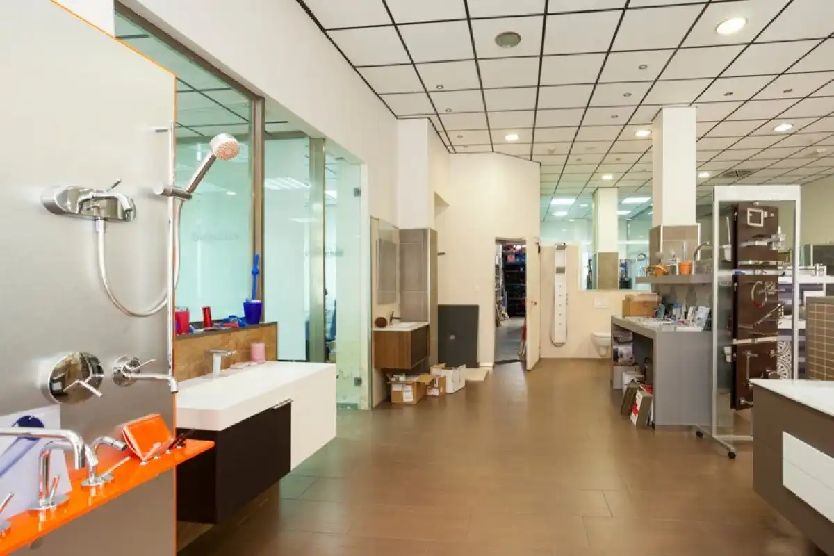 Local en venda a Calle BALLESTEROS, FLORENTINO, 28, Las Fuentes