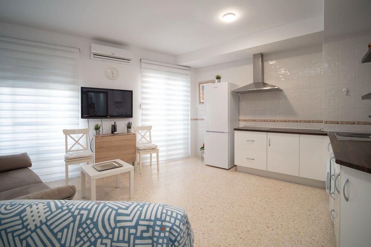 Dormitori de Apartament de lloguer en Sanlúcar de Barrameda amb Aire condicionat, Calefacció i Moblat