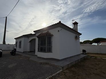 Chalet con piscina en venta en Los Franceses – La Vega