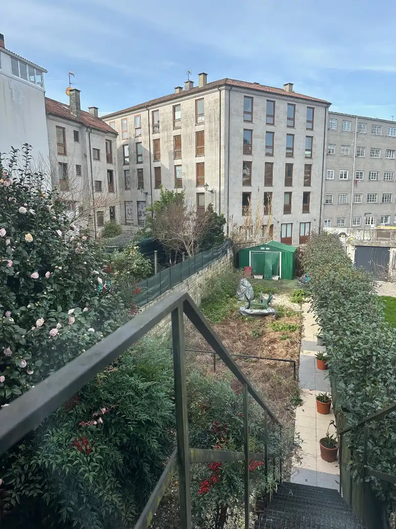 Garten von Wohnungen zur Miete in Santiago de Compostela  mit Heizung, Privatgarten und Parkett