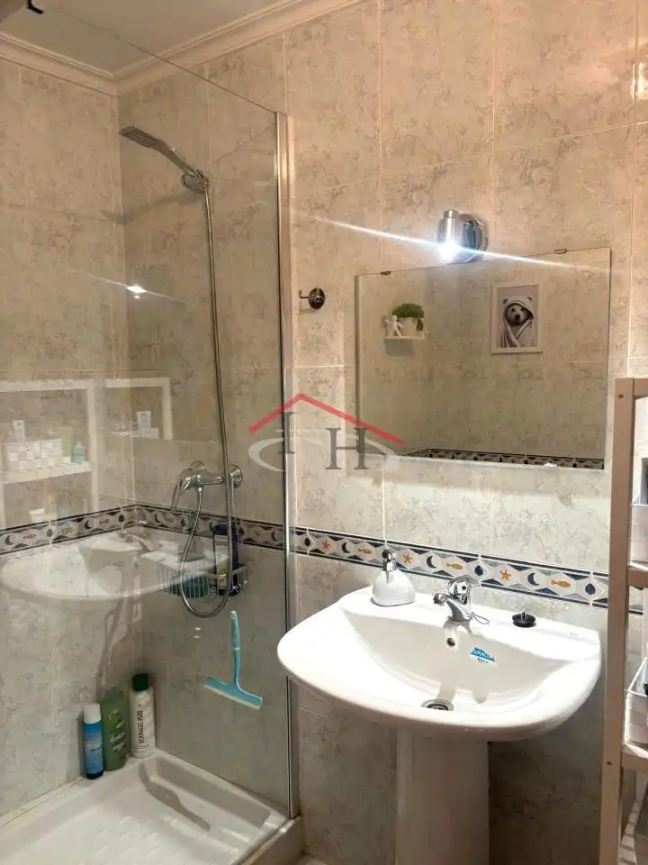 Baño de Dúplex en venta en San Andrés del Rabanedo con Calefacción, Parquet y Trastero