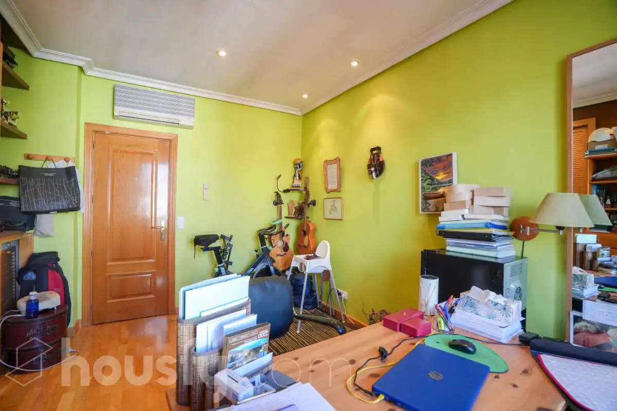 Ático en venta en Madrid con Aire acondicionado, Calefacción y Parquet