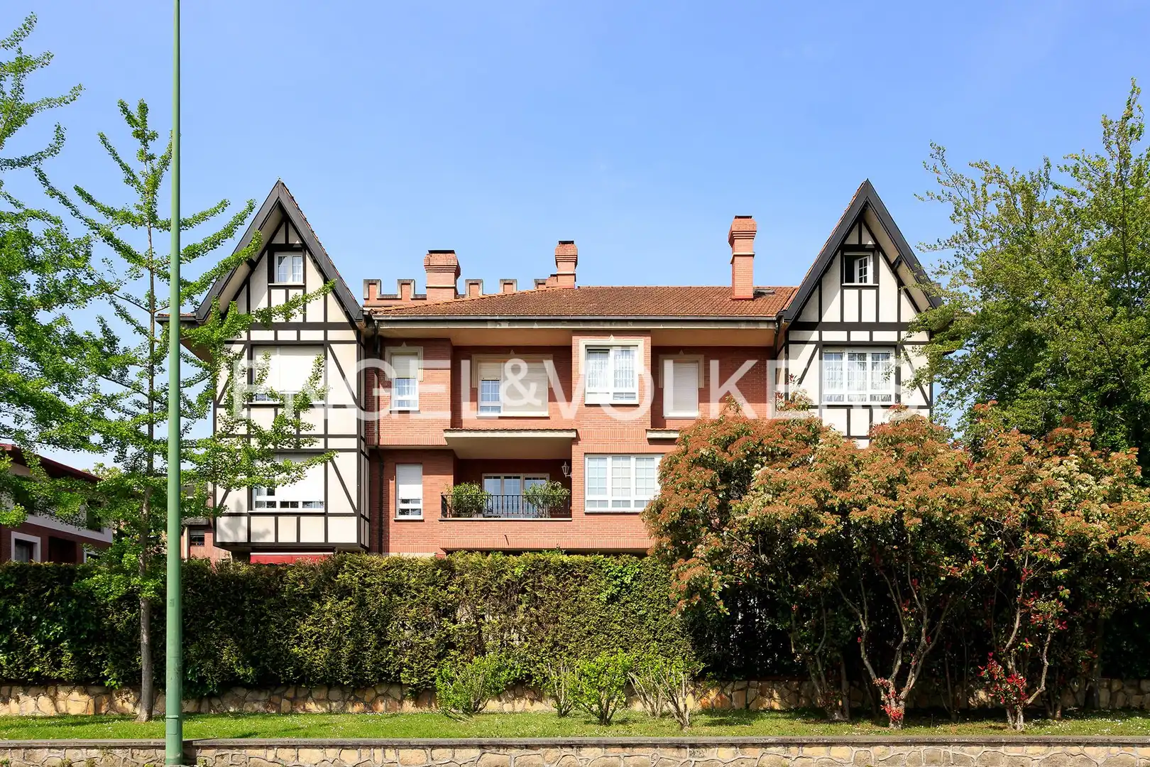 Exterior view of Flat for sale in Getxo   with Heating, Private garden and Parquet flooring