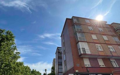 Exterior view of Flat for sale in Valladolid Capital  with Heating