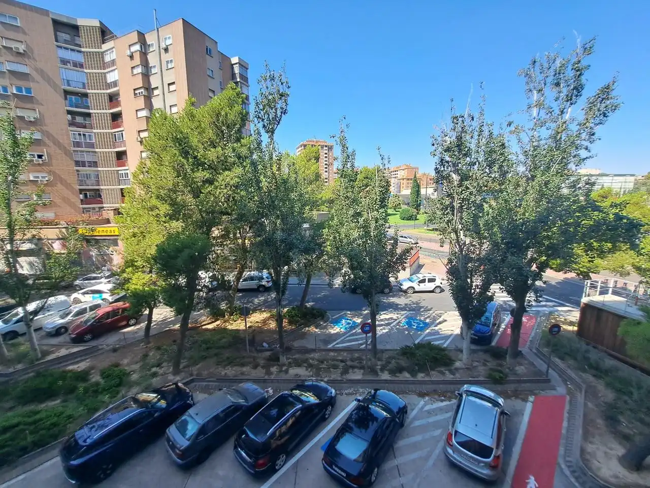 Parking de Piso en venta en Zaragoza con Calefacción, Parquet y Terraza