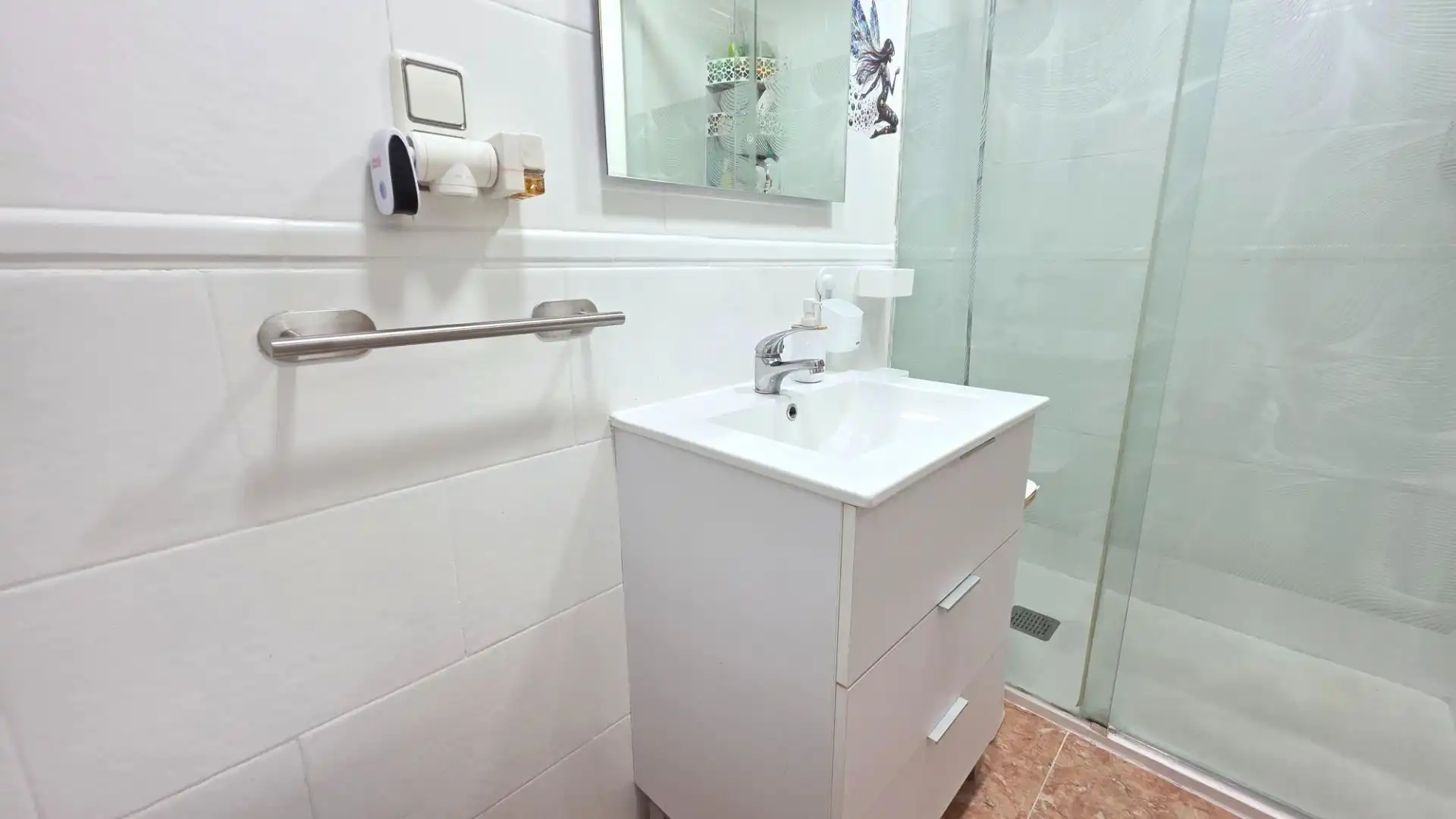 Bathroom of Flat for sale in Paterna  with Air Conditioner and Balcony