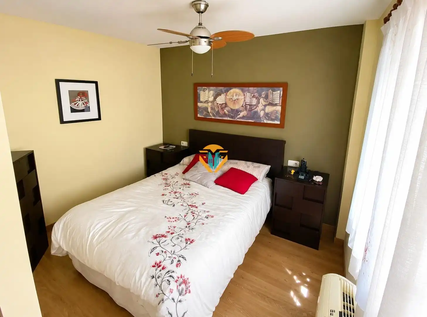 Dormitori de Apartament en venda en Benidorm amb Aire condicionat, Parquet i Moblat
