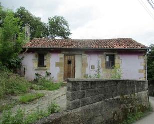 Außenansicht von Country house zum verkauf in Villafufre