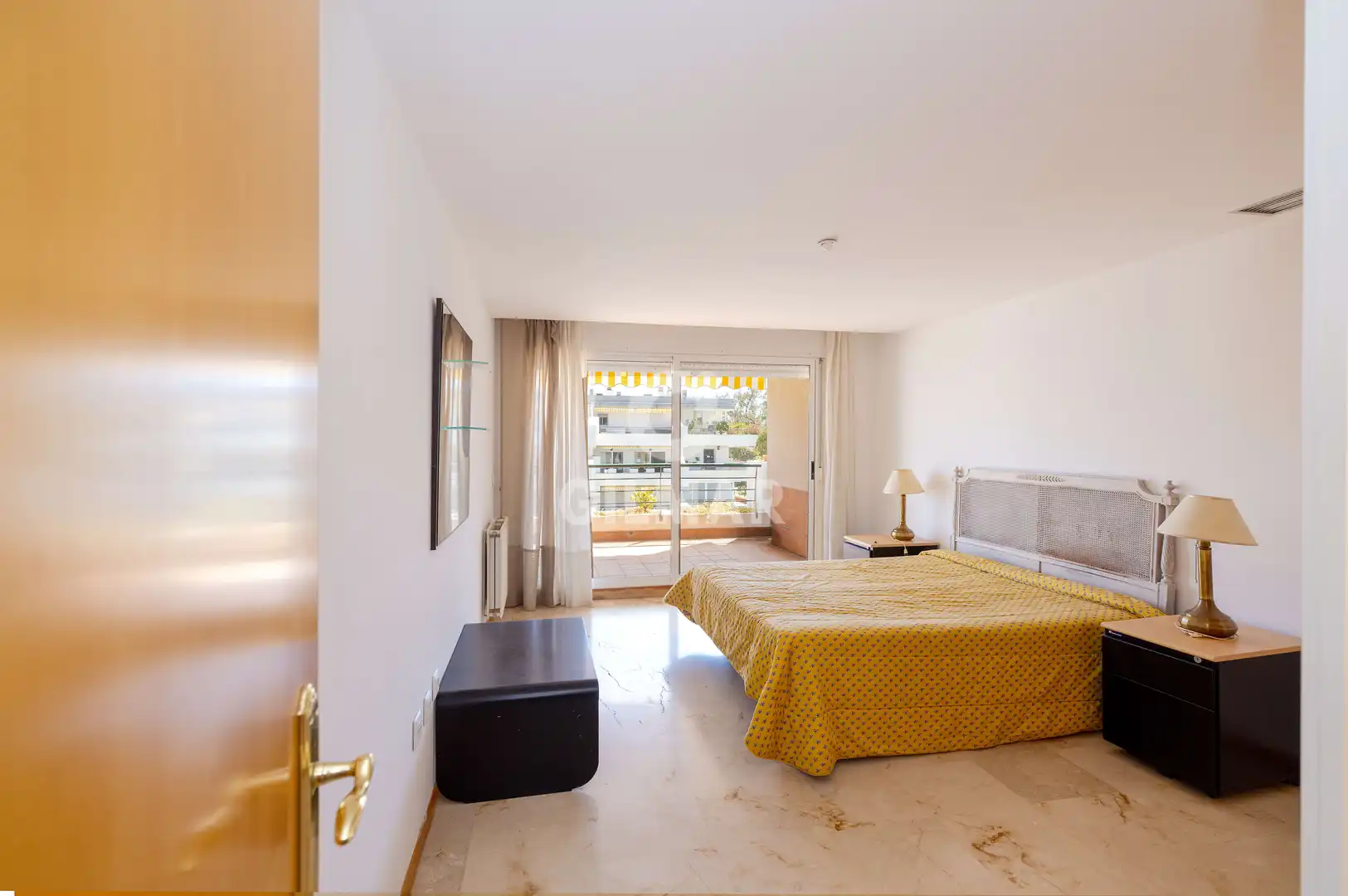 Dormitori de Dúplex en venda en Marbella amb Piscina i Balcó