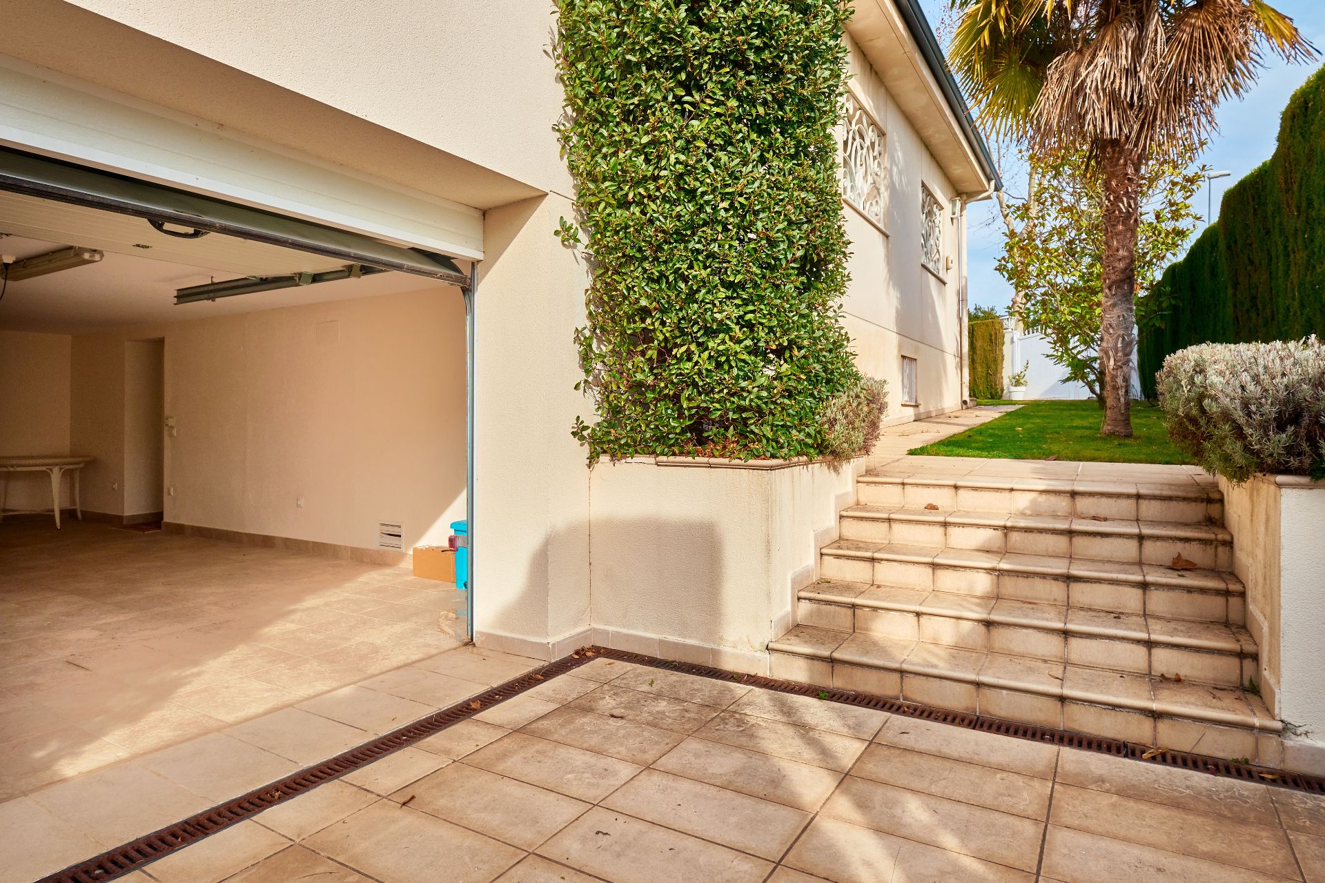 Jardí de Casa o xalet en venda en Colmenar Viejo amb Aire condicionat, Calefacció i Terrassa