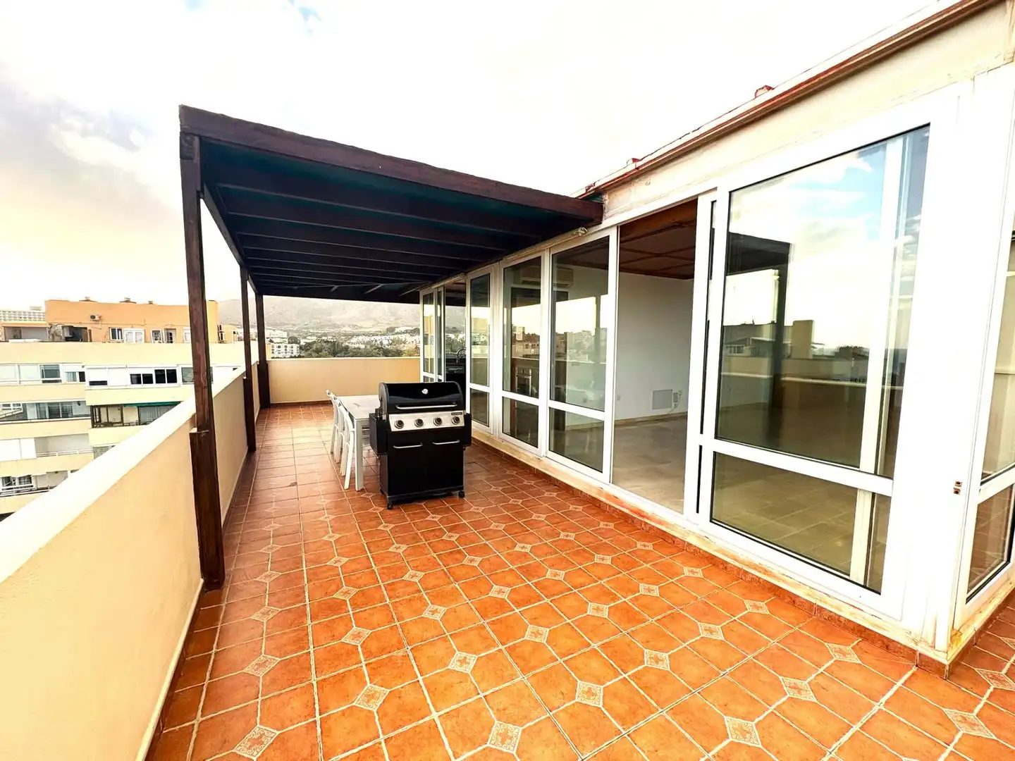 Attic for rent in Calle PASEO DEL COLORADO, Playamar - Benyamina